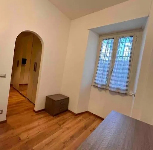 Bucaneve House * Roma