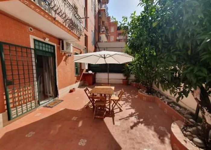 Bucaneve House Roma